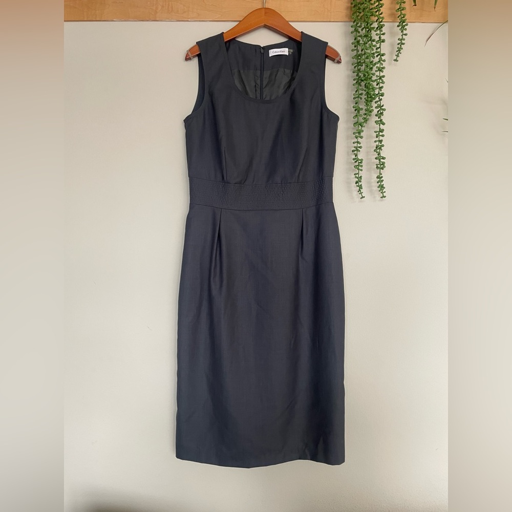 Calvin Klein Women's Sleeveless Sheath Dress